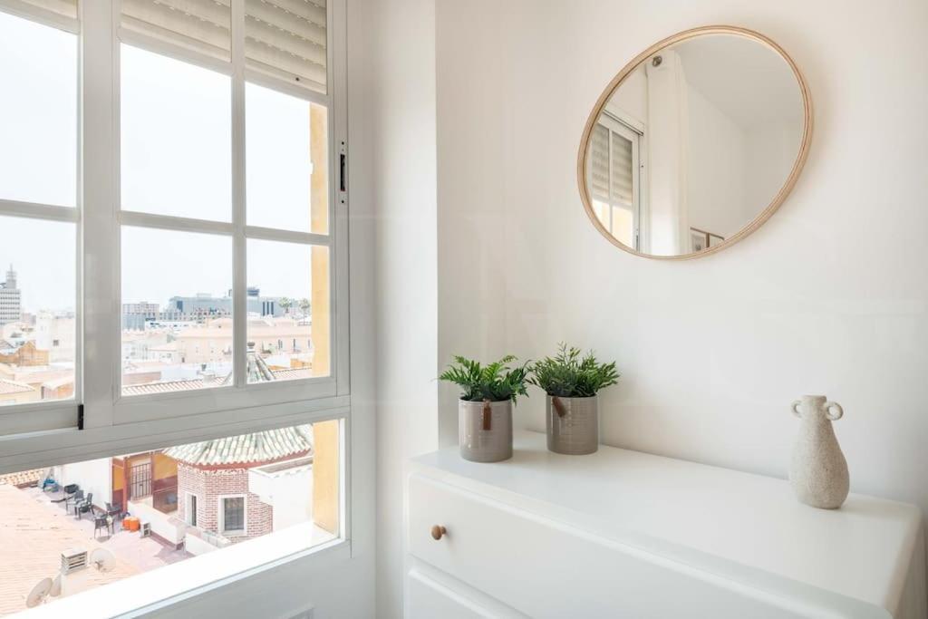 Sunlit & Fresh Apartment - Center By Rems Málaga Extérieur photo
