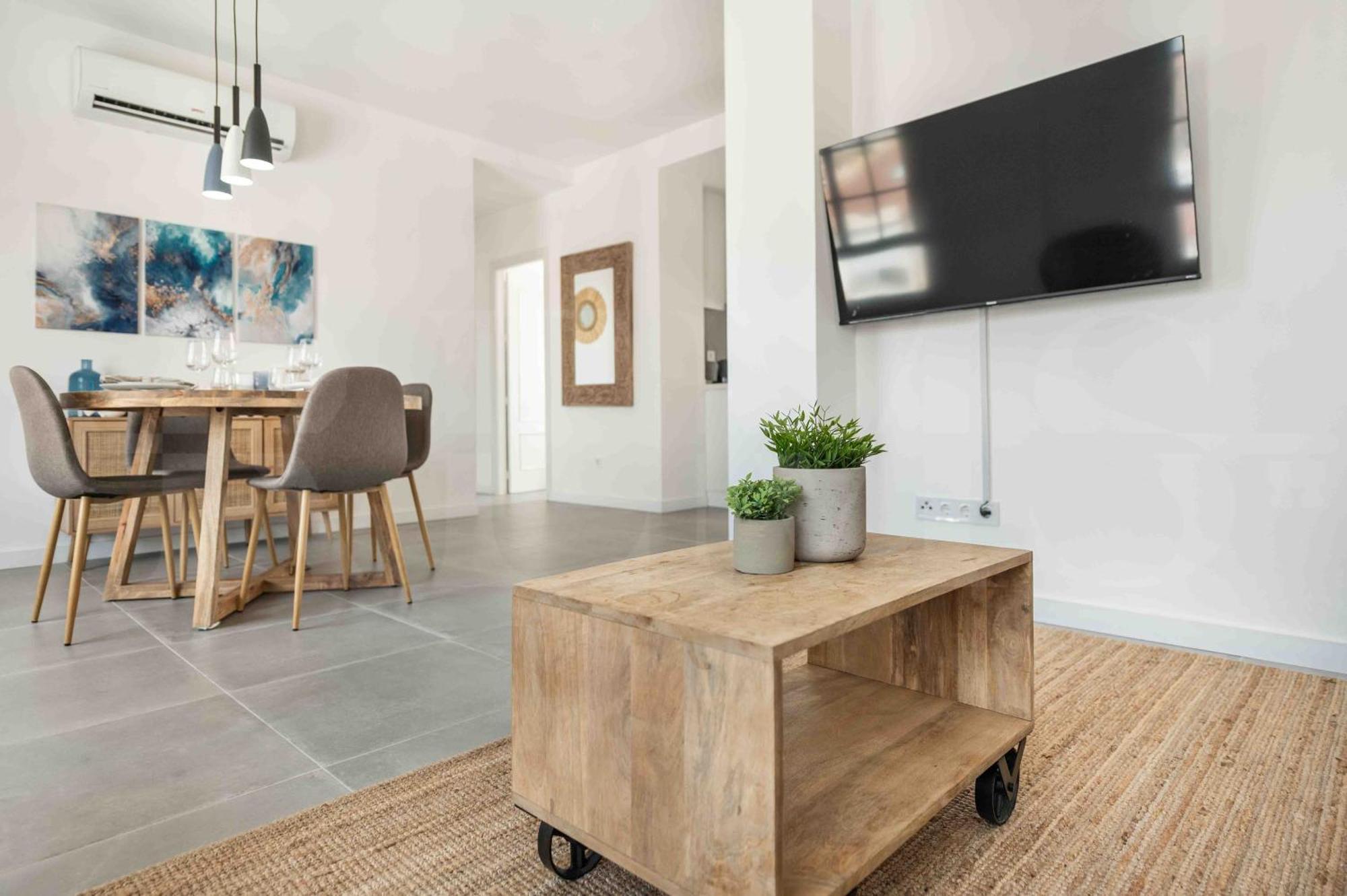Sunlit & Fresh Apartment - Center By Rems Málaga Extérieur photo