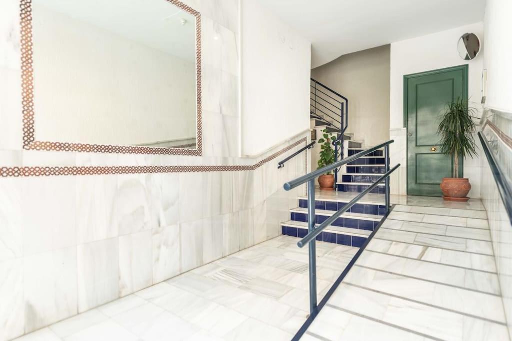 Sunlit & Fresh Apartment - Center By Rems Málaga Extérieur photo