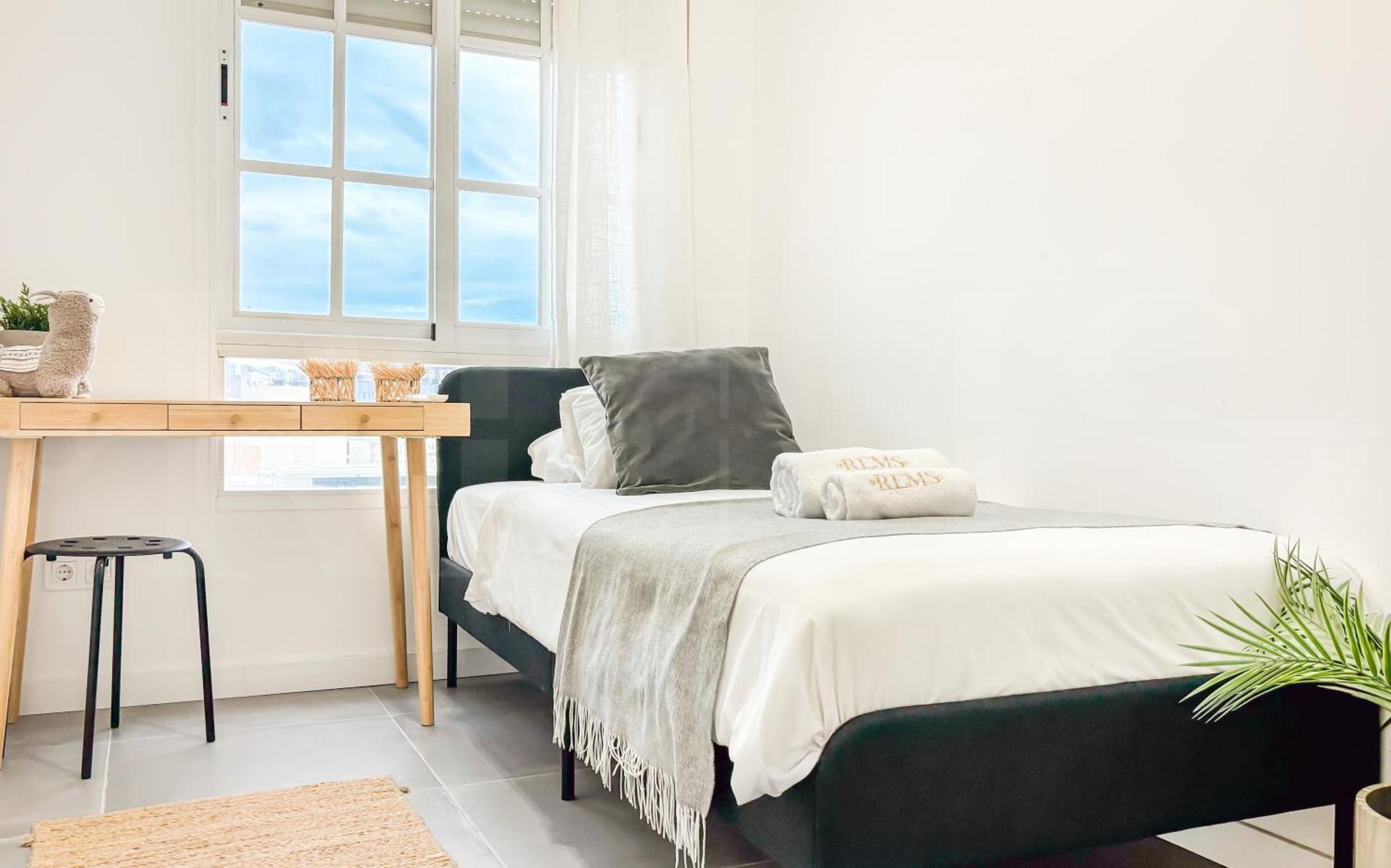 Sunlit & Fresh Apartment - Center By Rems Málaga Extérieur photo